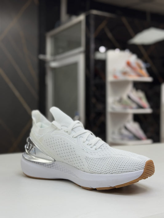 Under Armour Phantom Silver Heel