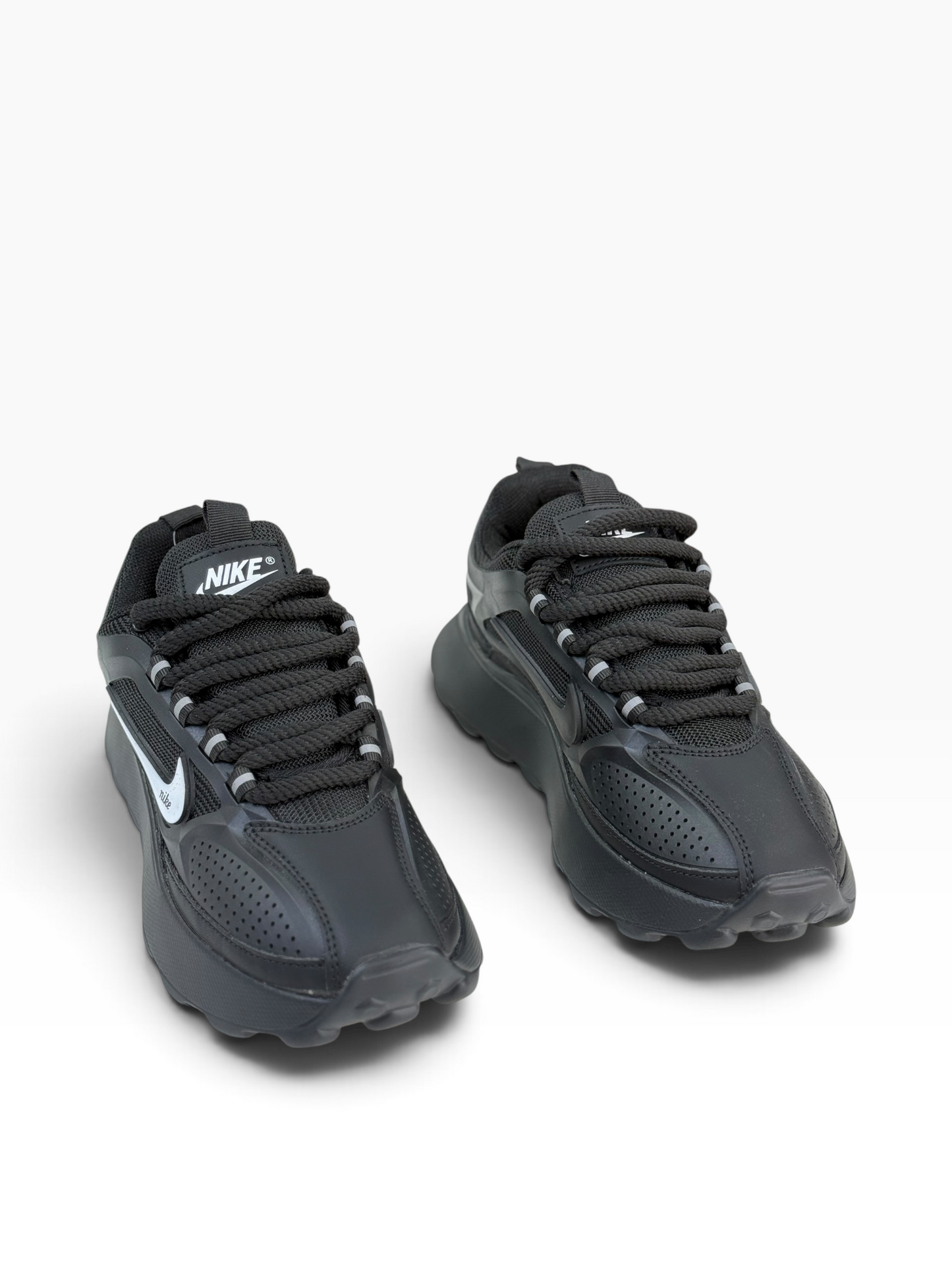 Nike ladies casual shoe black