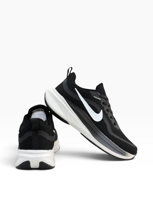 Nike Ladies Sports Shoe Black And White