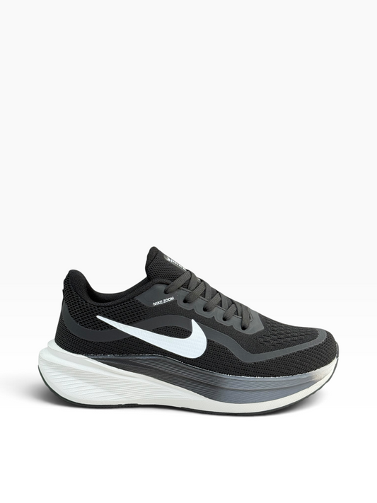 Nike Ladies Sports Shoe Black And White