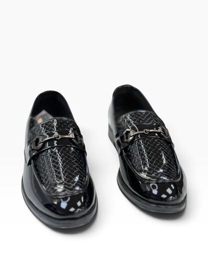 French Gloss With Buckle Black