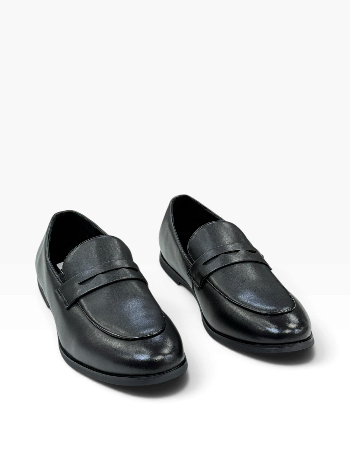 Dravine Leather Black