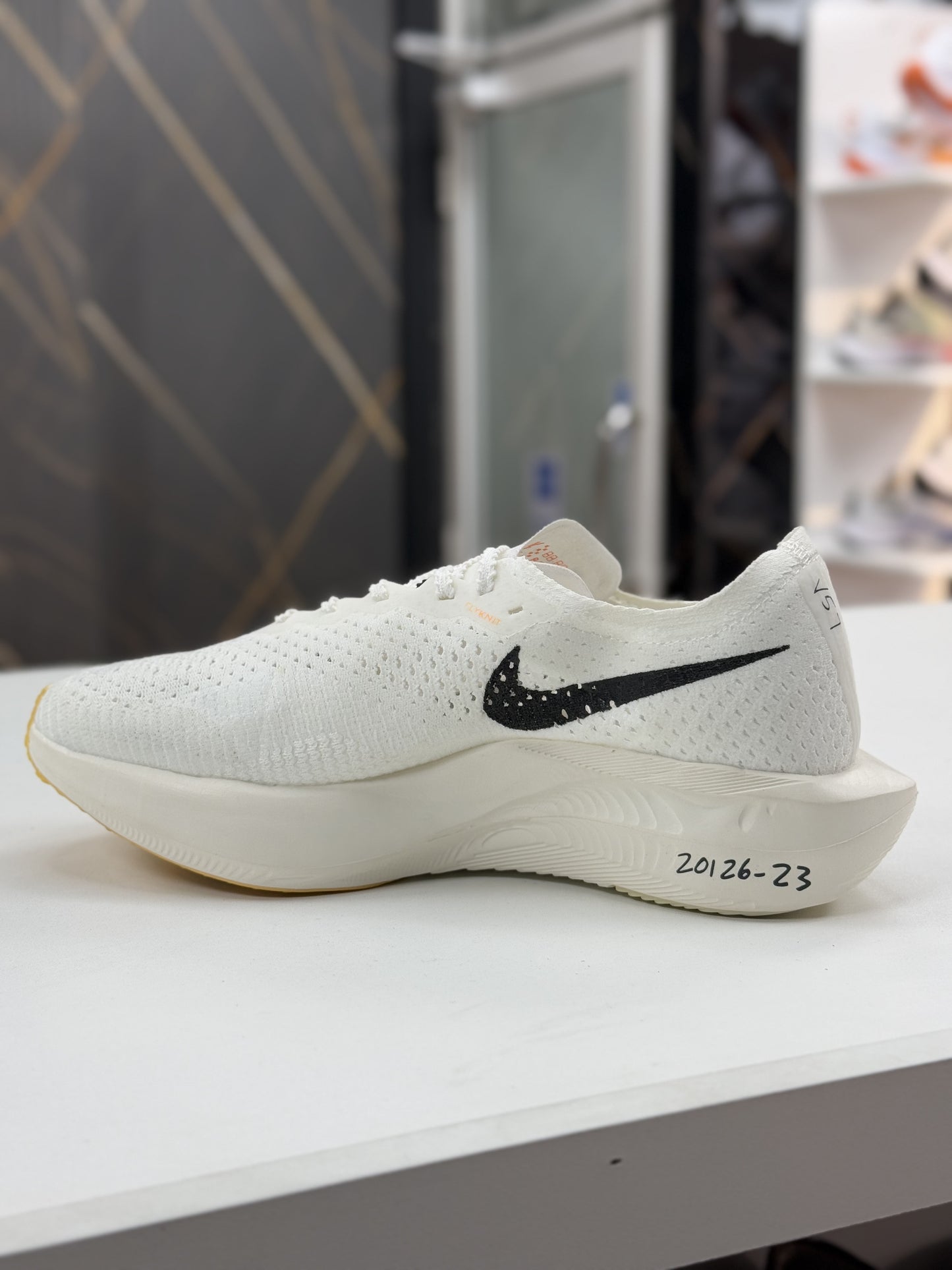 Nike Vapour Fly Next % 3 White Black Logo