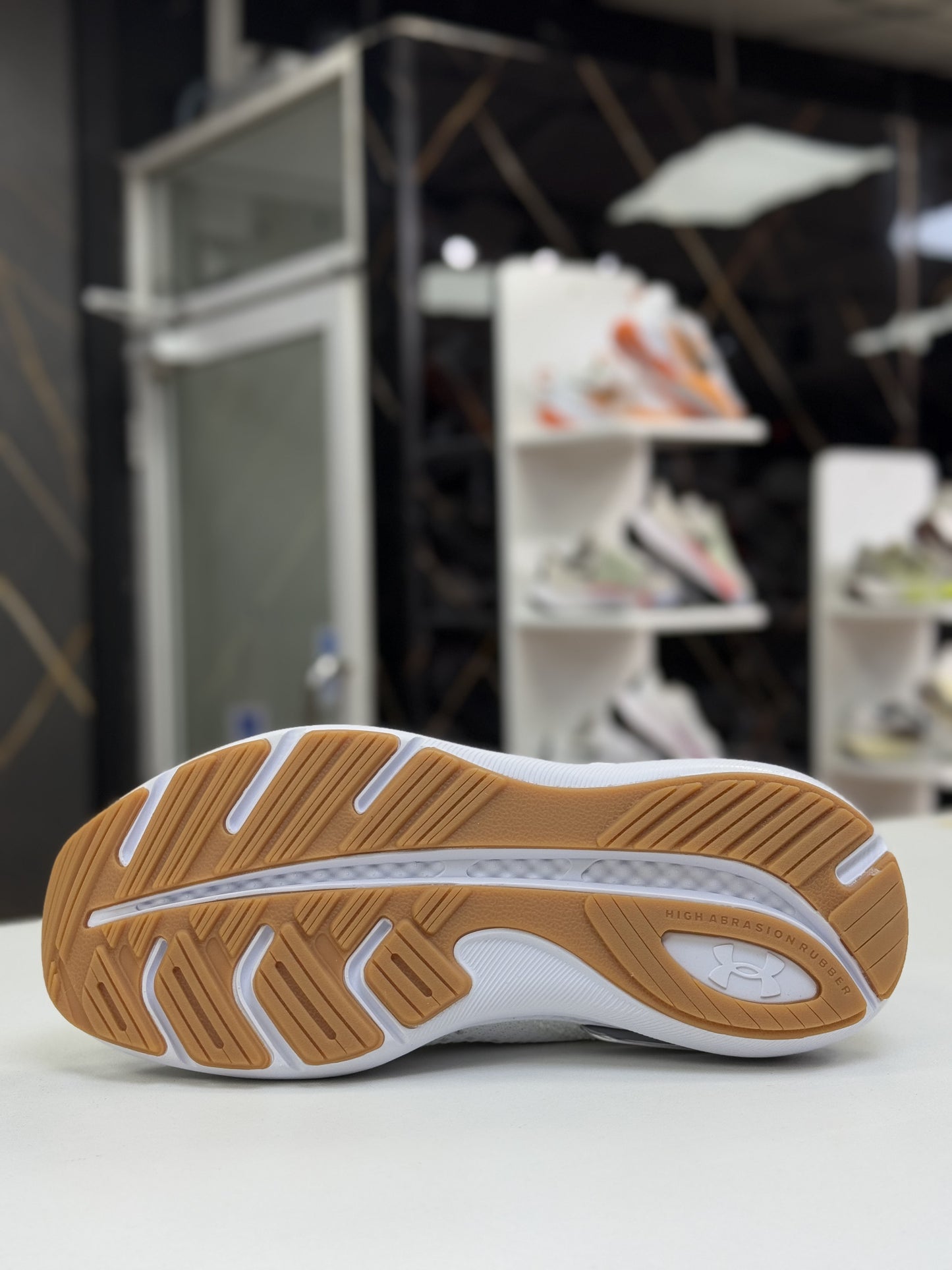 Under Armour Phantom Silver Heel