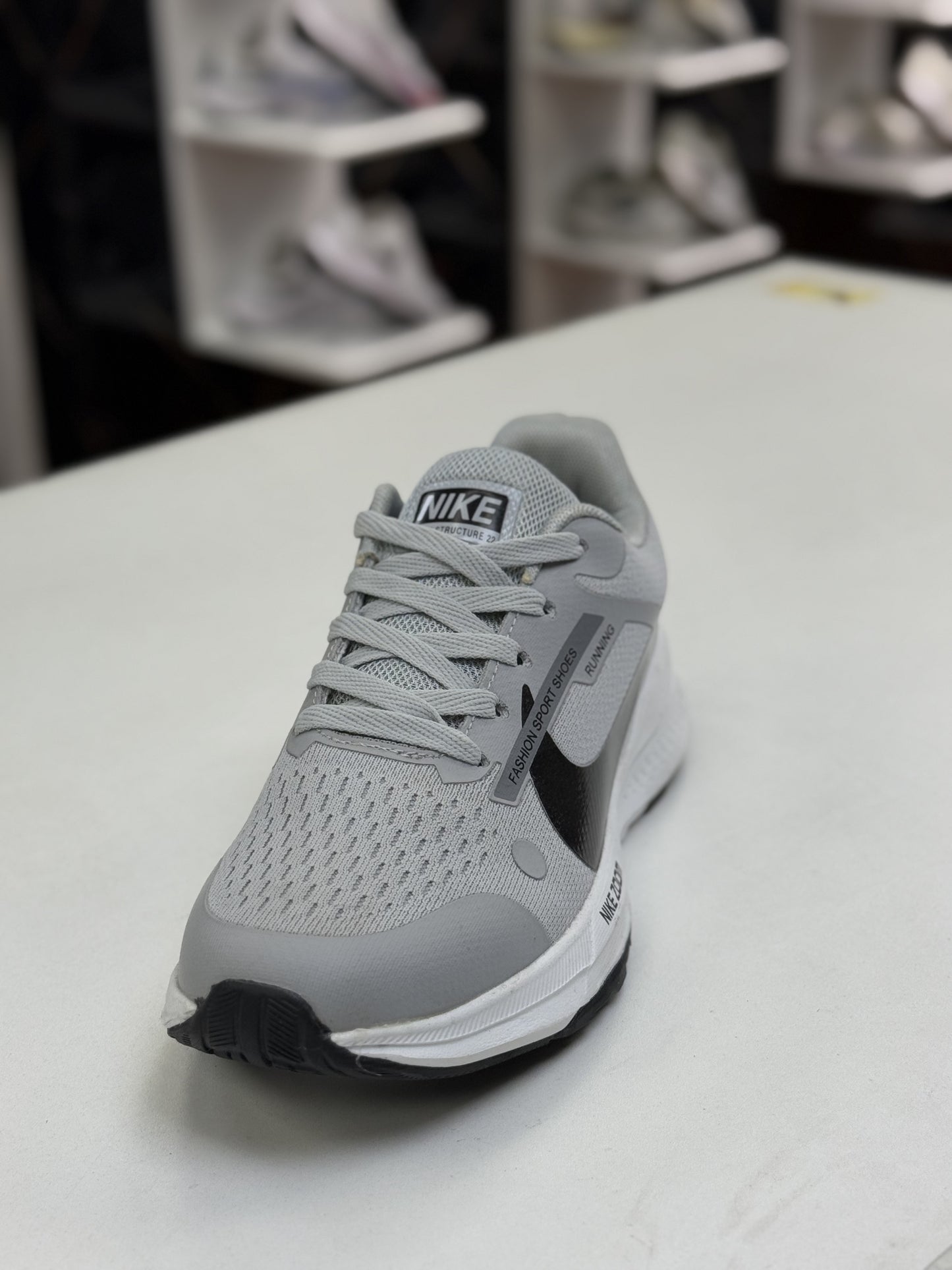 Nike Casual Sport Shoe Grey / Black Logo