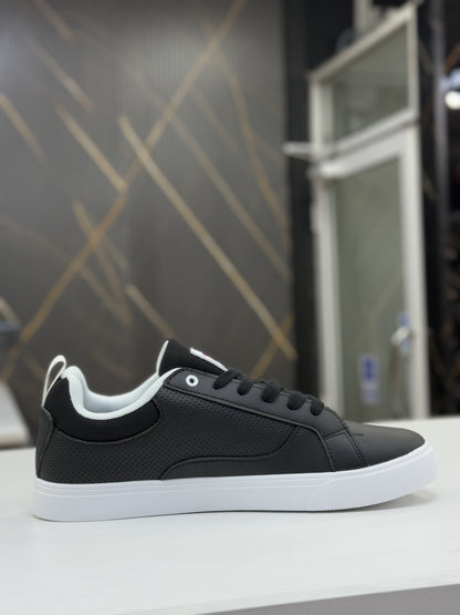 Levi's Full Black Sneaker