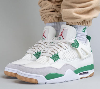 Air Jordan 4 Retro PineGreen SB