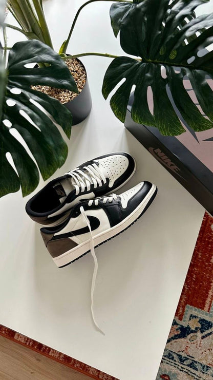 Air Jordan 1 Low Dark Mocha