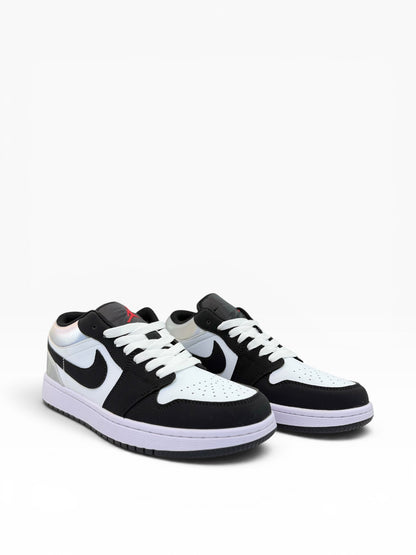 Nike AJ1 Low black and silver