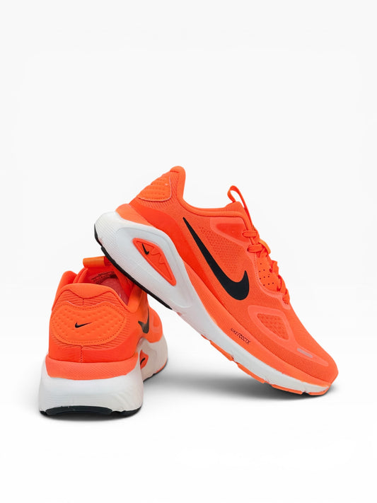 Nike Structure 26 Red