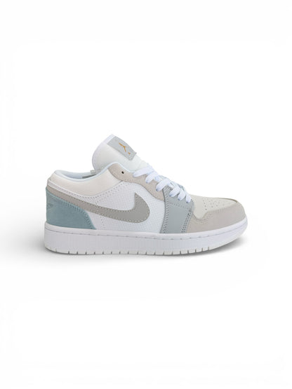 Ladies Aj1 Low 'Paris'38